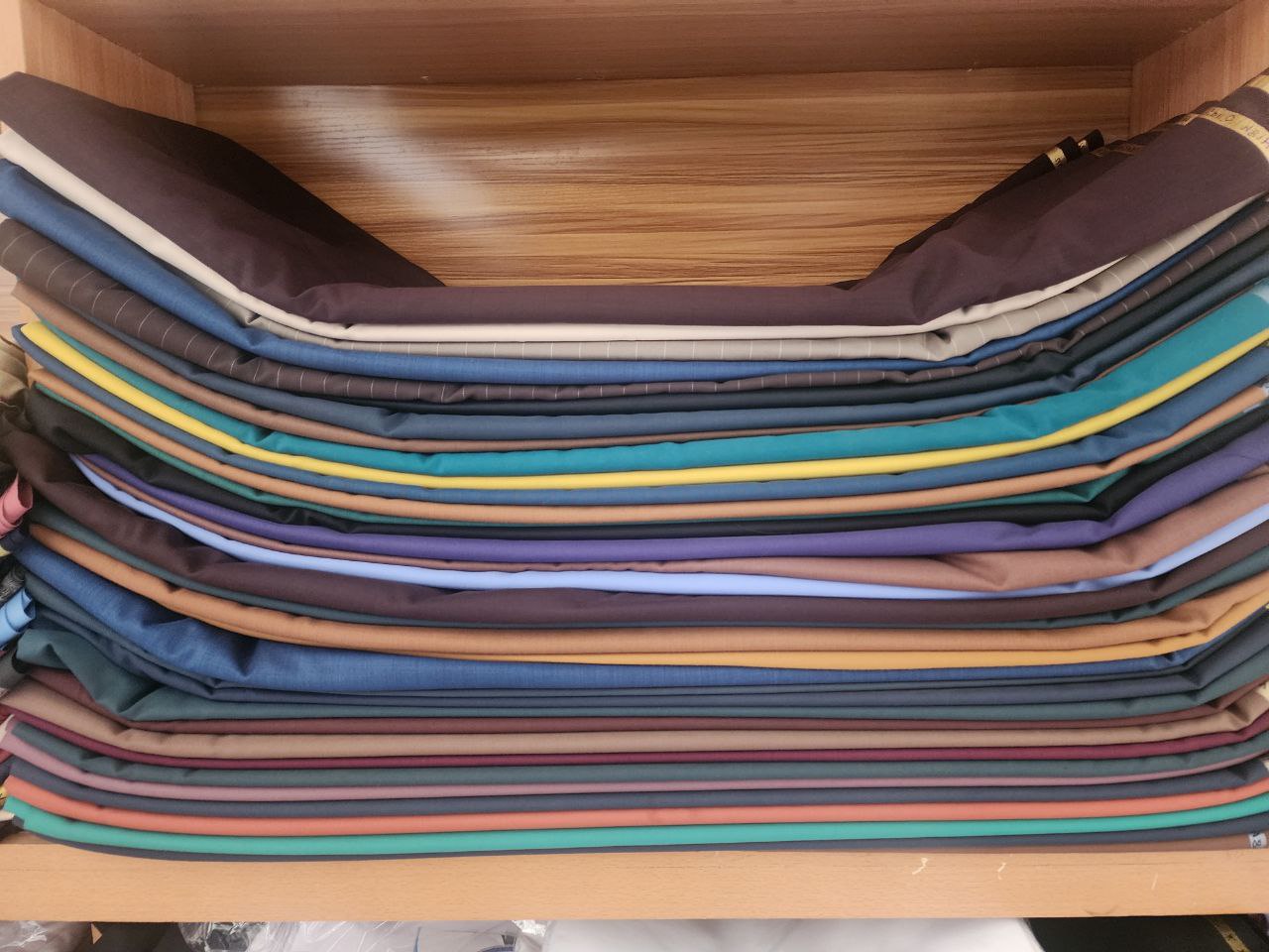 De-glo fabric collection